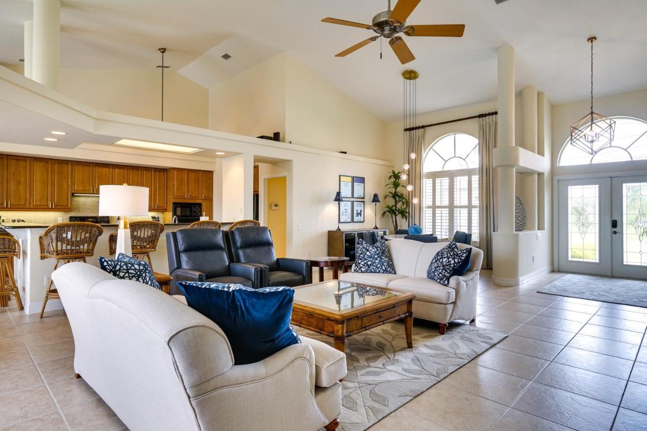 With Pool, Dock And Gulf Access! * Cape Coral