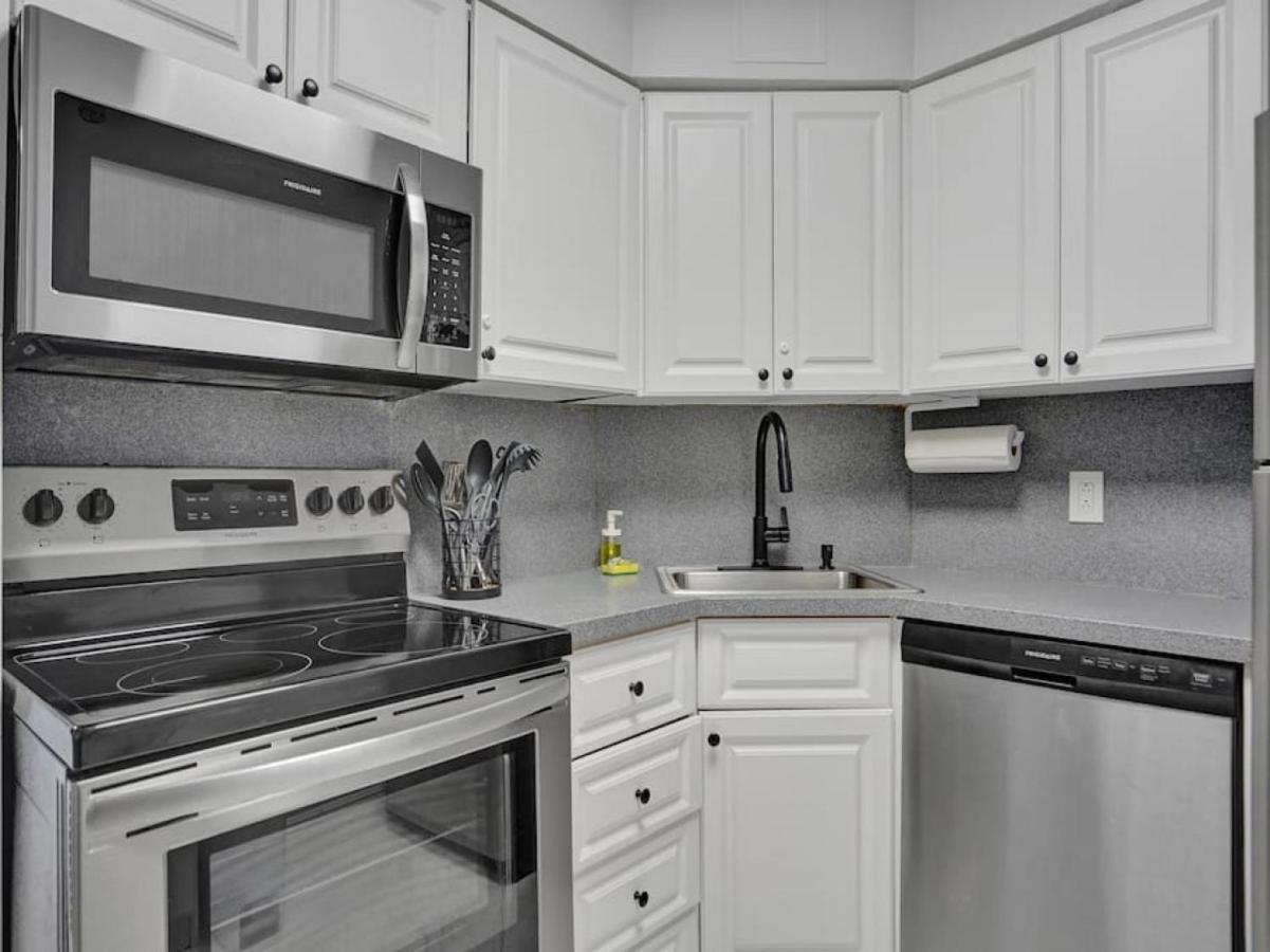 Apartment High Floor Beachfront Service 1509
