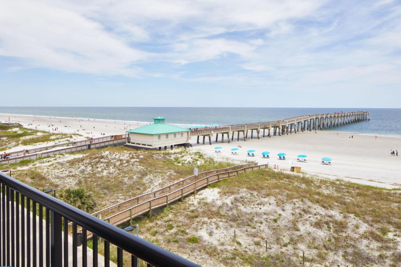 Springhill By Marriott Jacksonville Oceanfront Hotel 3*