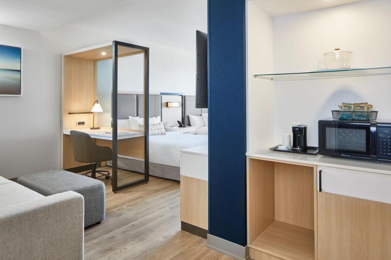 Springhill By Marriott Jacksonville Oceanfront Hotel