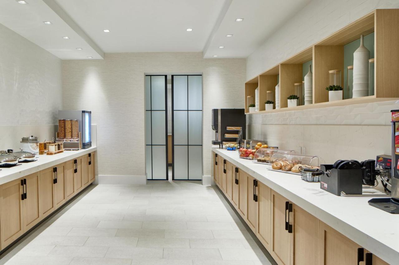 Springhill By Marriott Jacksonville Oceanfront 3*