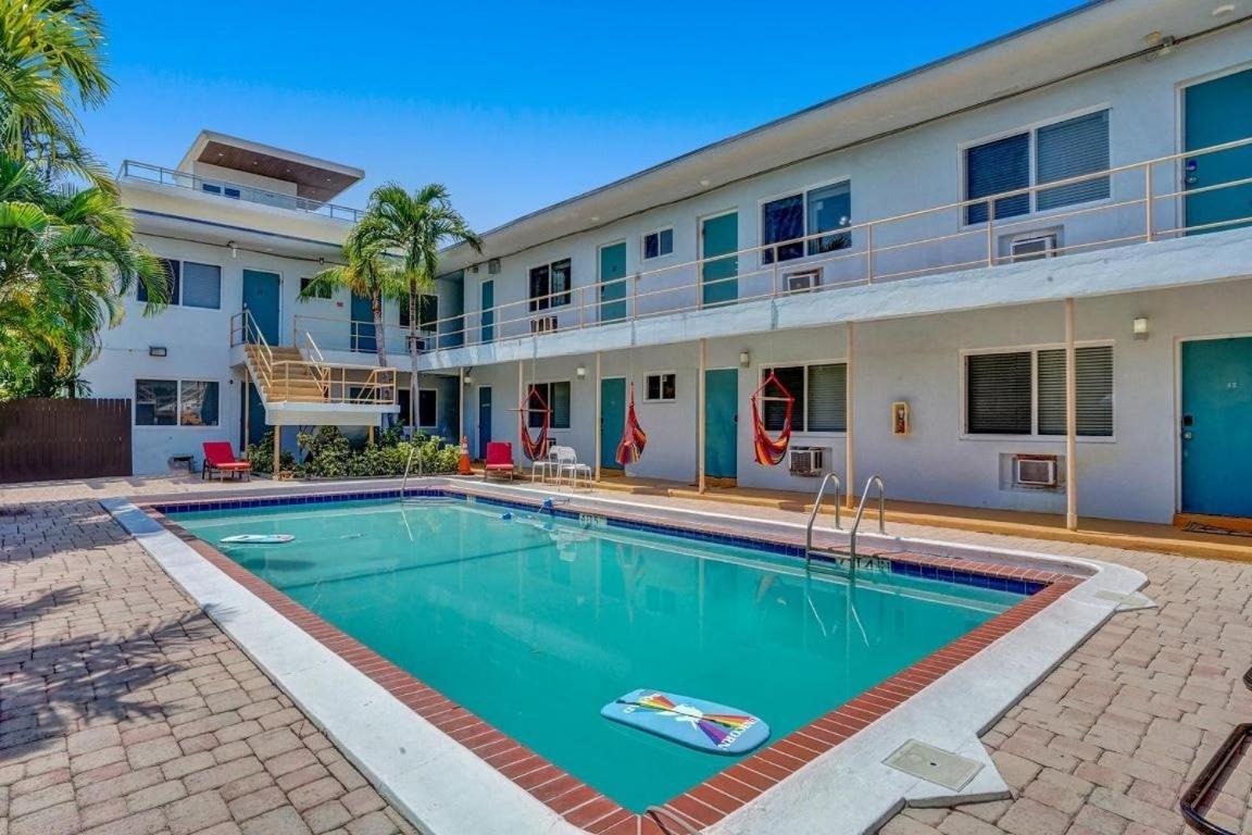 The Nook Hollywood Few Steps Away From The With Pool And Free Parking Apartment