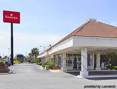 Magnuson & Marina Hotel