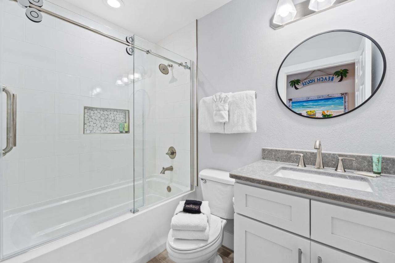 Tidewater #1803 By Book That