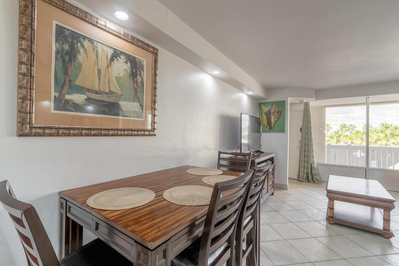 Dbr Direct Oceanfront Condo, Daytona Beach, Sleeps 4 Daytona Beach