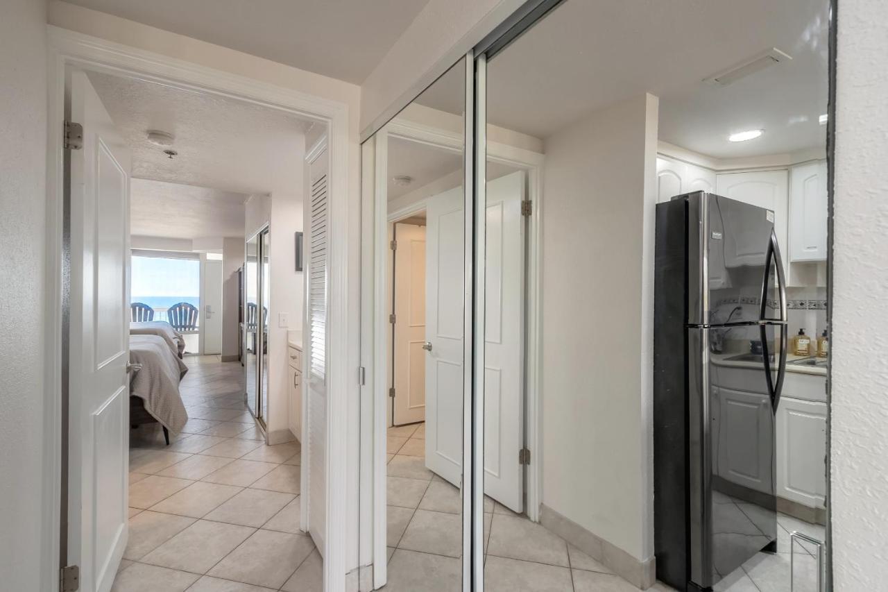 Aparthotel Dbr Direct Oceanfront Condo, Daytona Beach, Sleeps 4