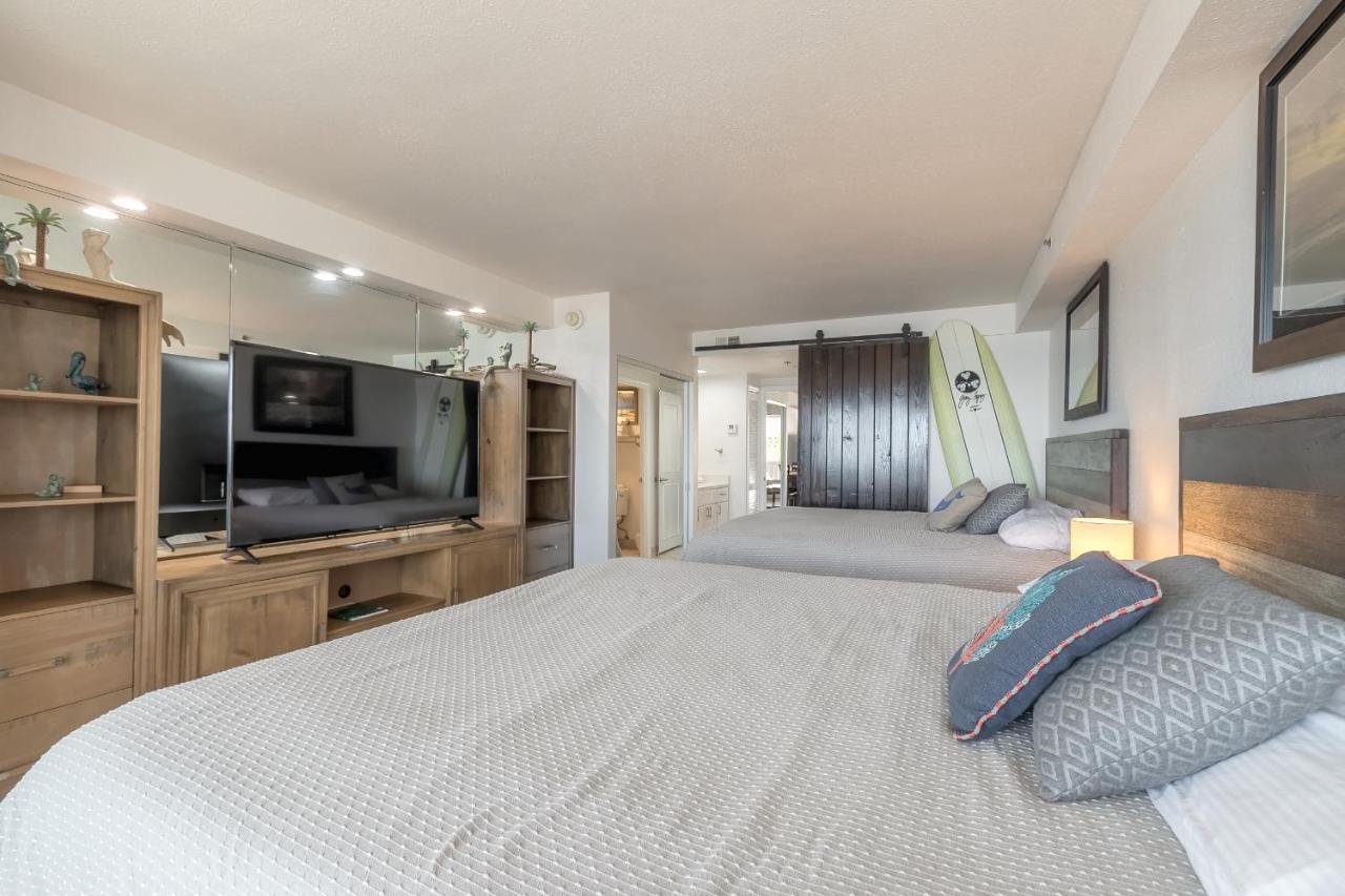 Dbr Direct Oceanfront Condo, Daytona Beach, Sleeps 4 * Daytona Beach