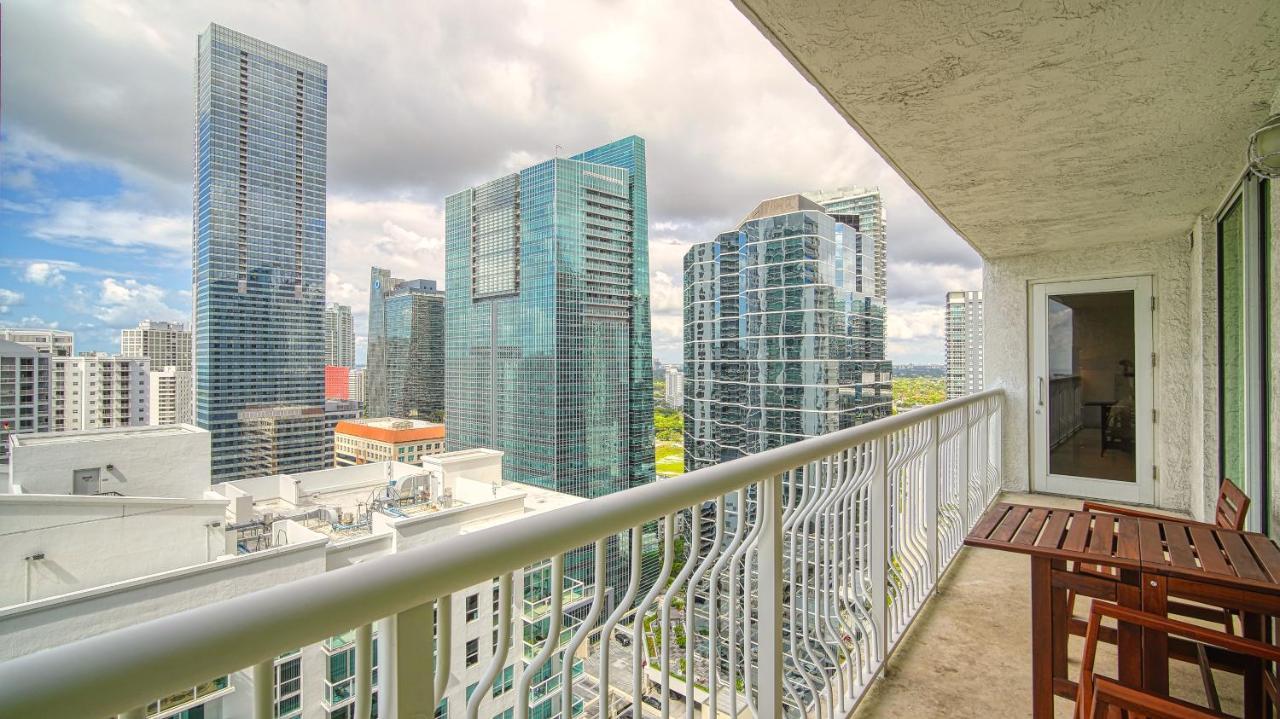 Beautiful Brickell 2br/2ba + Parking *