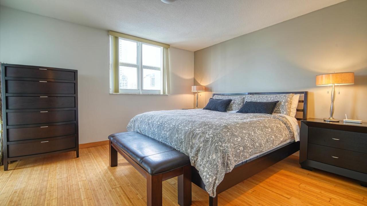 Beautiful Brickell 2br/2ba + Parking Apartment