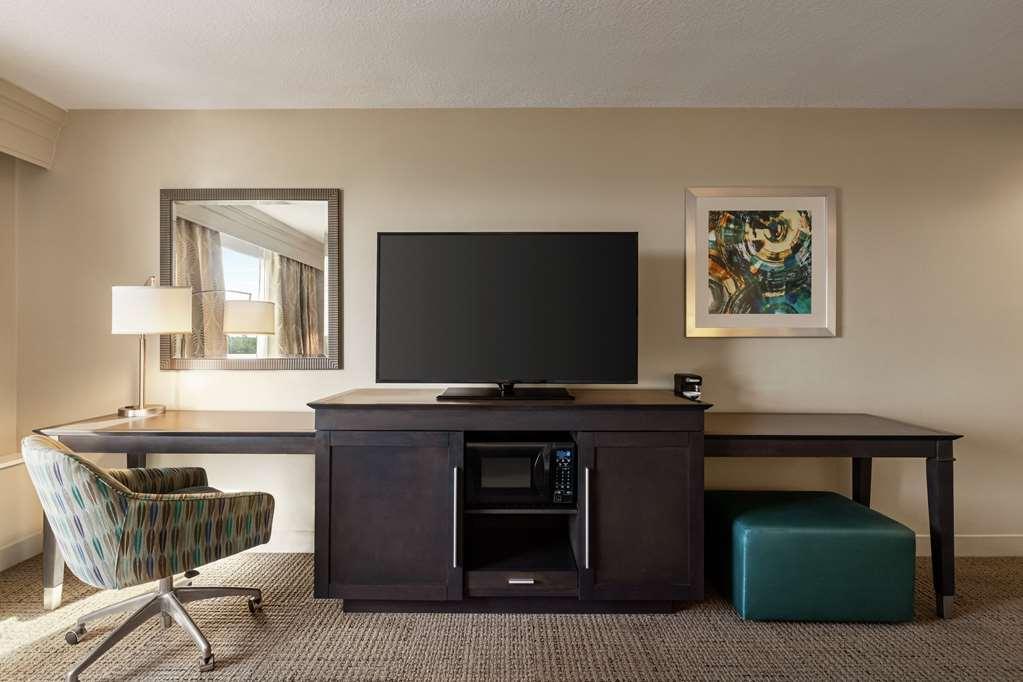 Hampton Hotel 3*