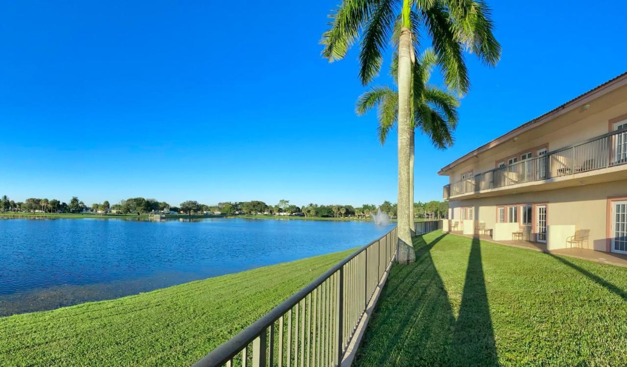 Royal Royal Palm Beach