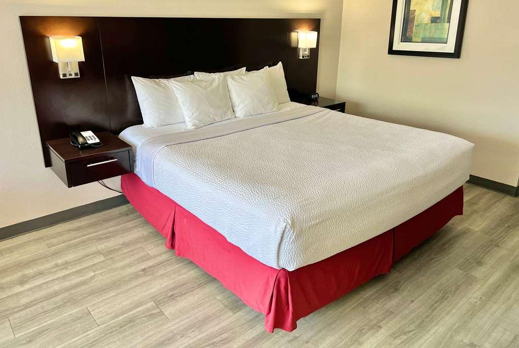 Days By Wyndham Hotel