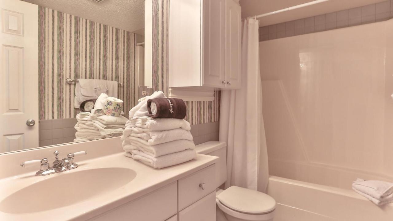 Dolphin Point 404b - 2br On With Views Of Harbor * Destin
