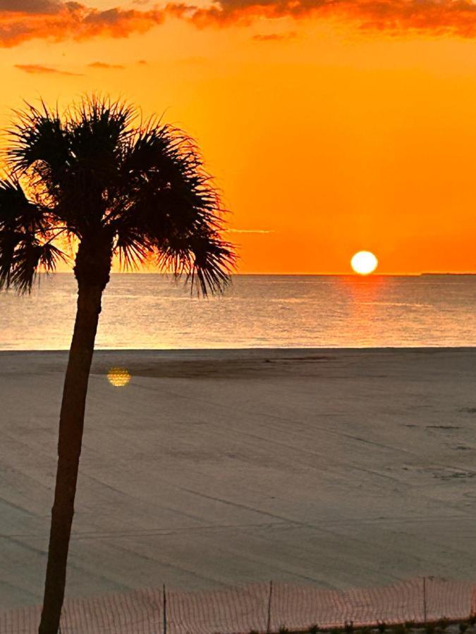 Aparthotel Always Summer On A White Sandy Fort Myers Beach