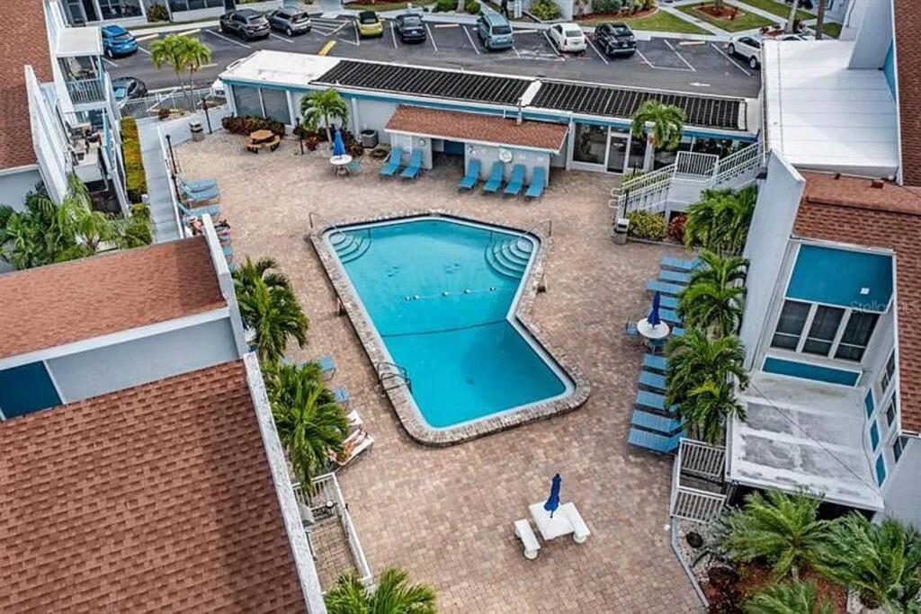 Luxury Cozy Retreat: Waterfront Near * Clearwater