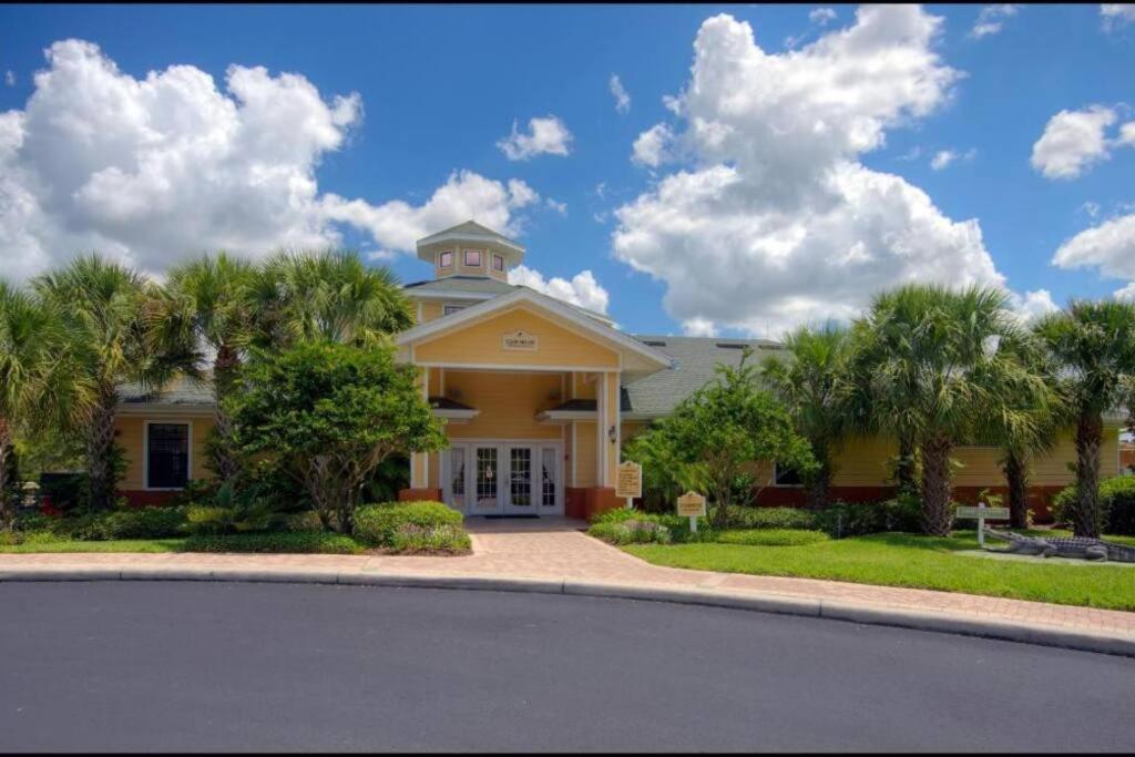 Apartment 9055 Gem Condo-3 Bed/2ba