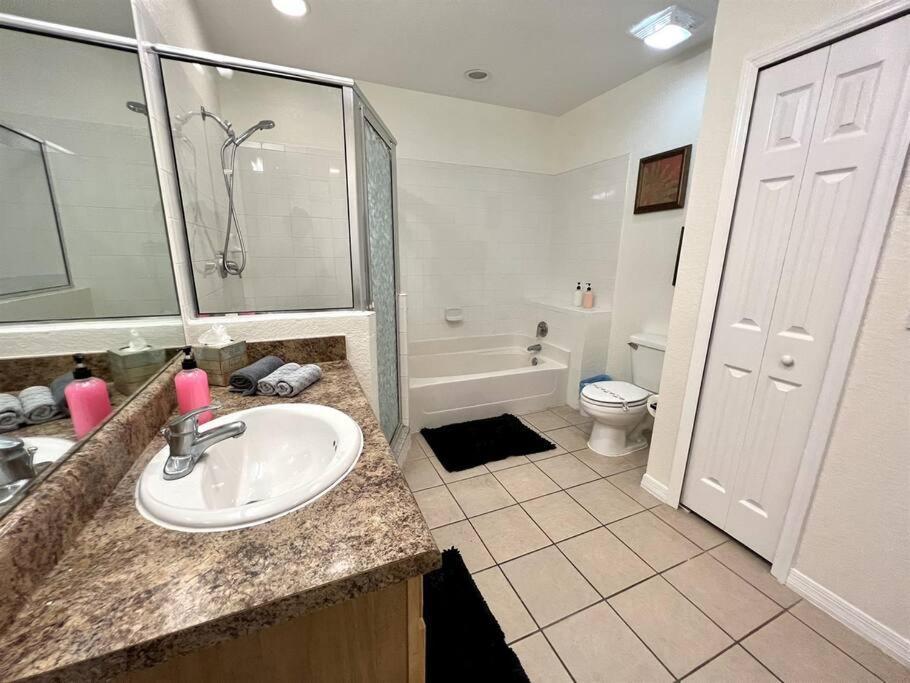 9055 Gem Condo-3 Bed/2ba Kissimmee
