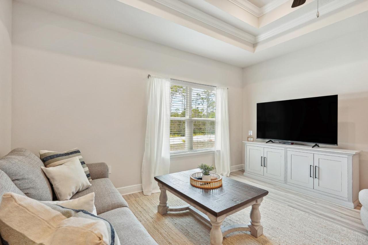 Beachfront Port St Joe Escape With Golf Cart! Holiday home Highland View