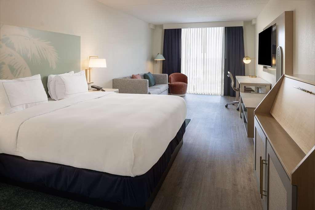 Dello Ft Lauderdale Airport, Tapestry Collection By Hilton Dania Beach