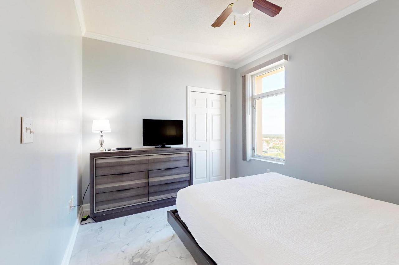 Apartment Sterling Reef 801