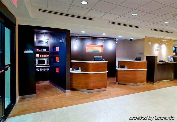 Hotel Courtyard By Marriott Orlando Mary North 3*