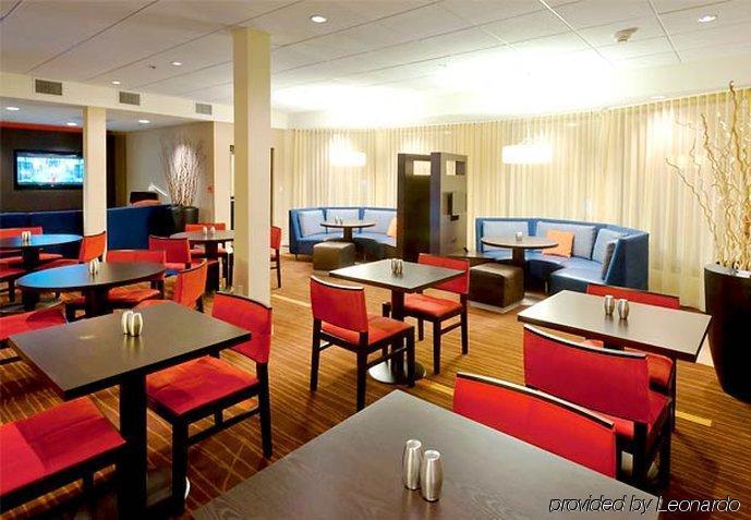 Courtyard By Marriott Orlando Mary North Heathrow