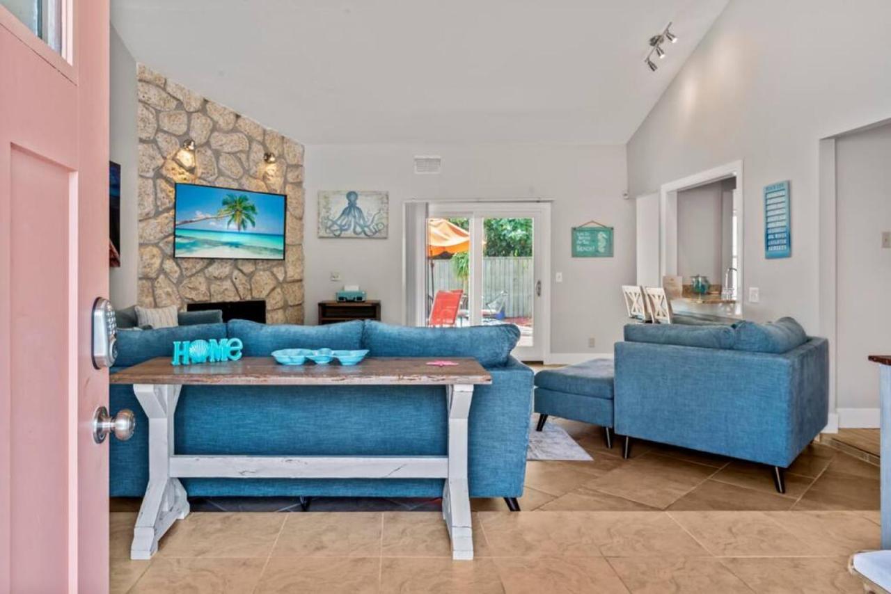 Saltwater Oasis - Large Pool
