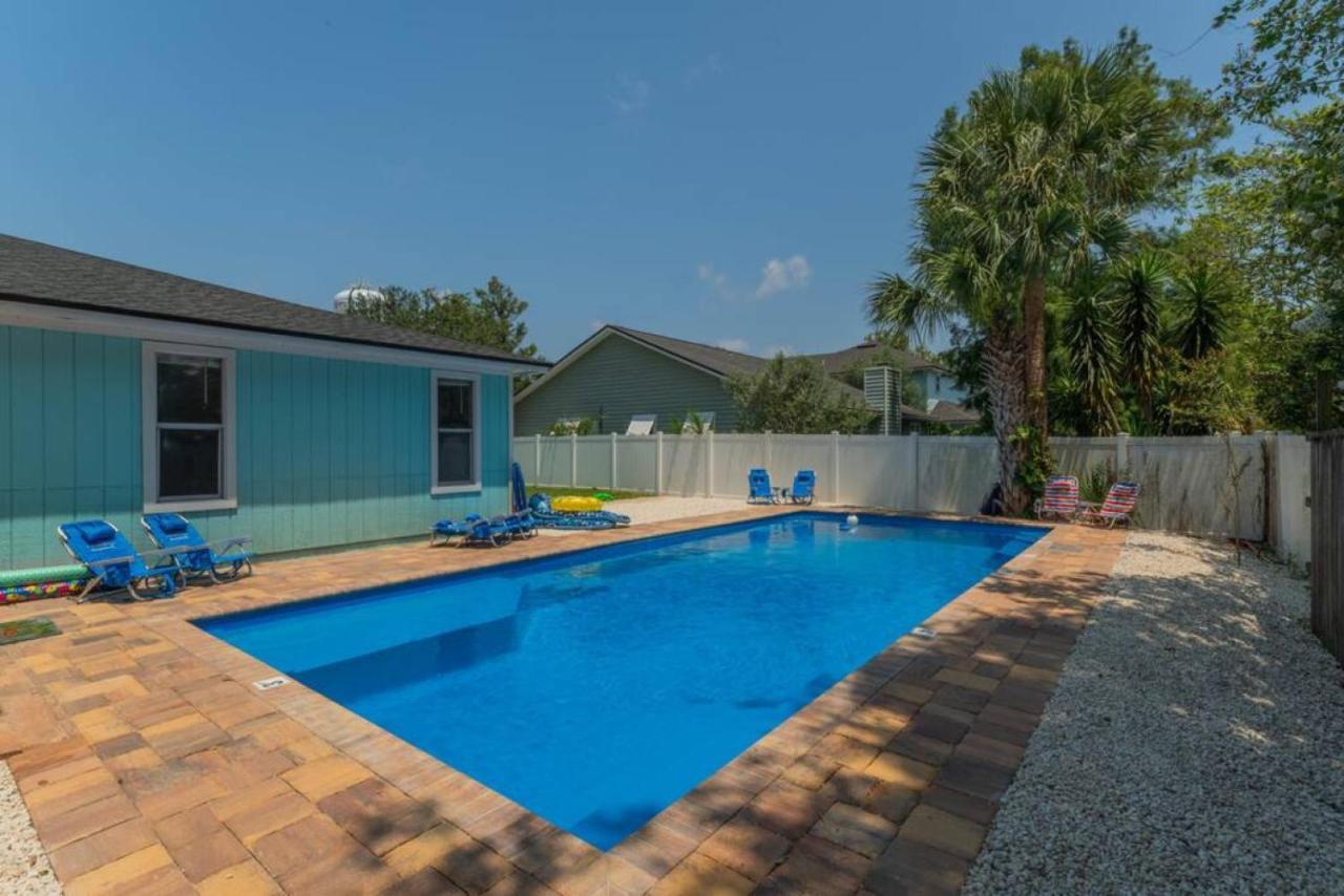 Saltwater Oasis - Large Pool Holiday home