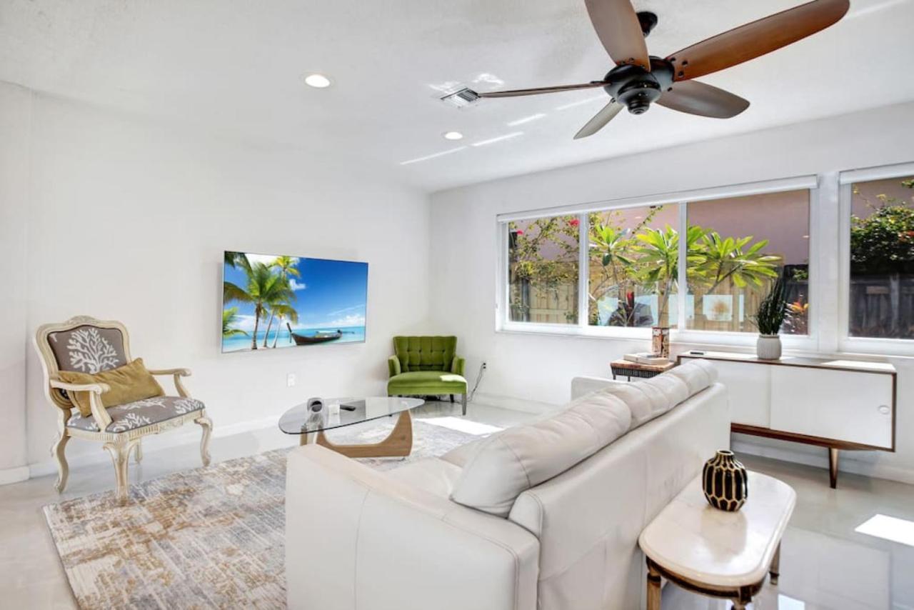 Wilton On The Water Courtyard And Heated Pool * Fort Lauderdale
