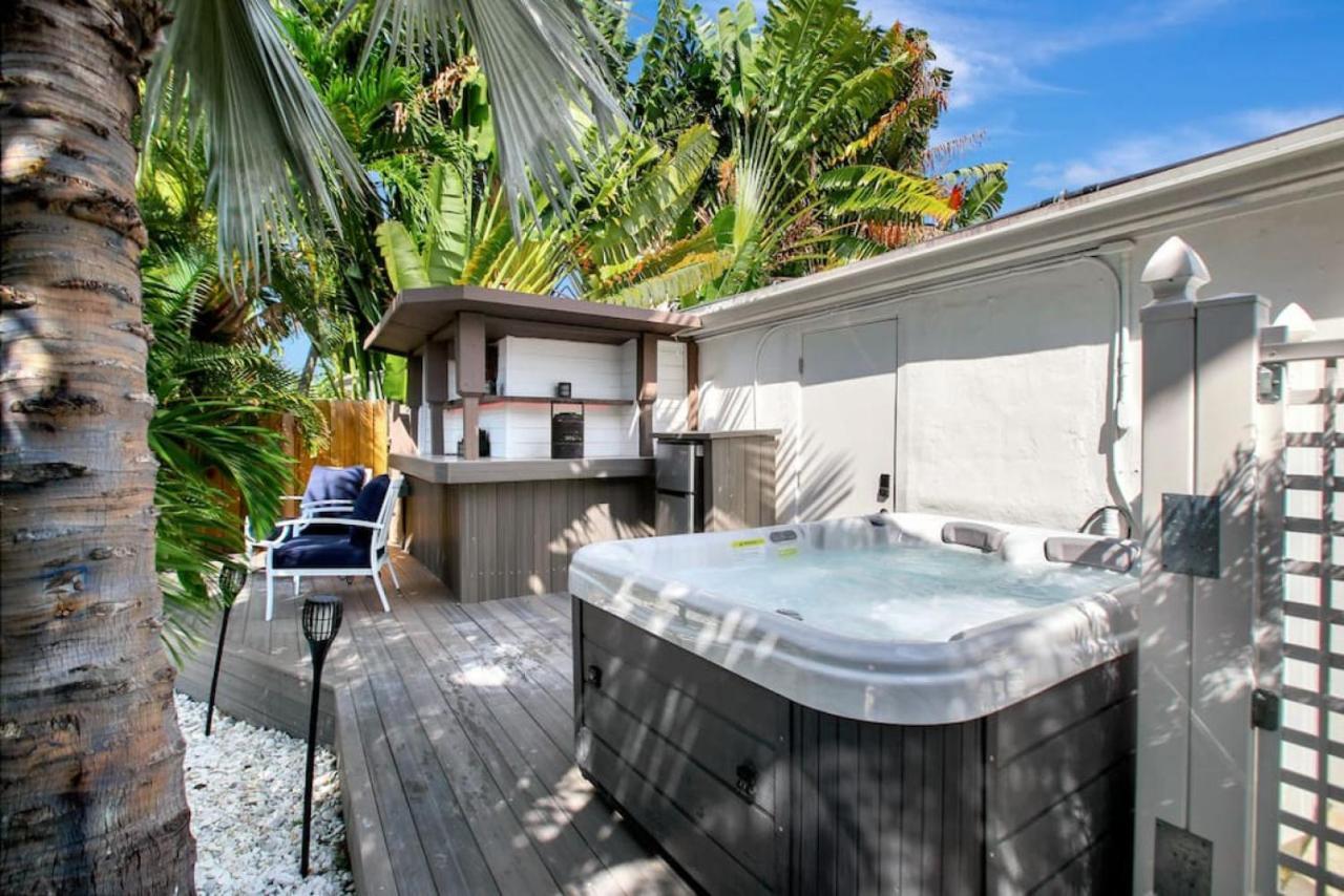Holiday home Wilton On The Water Courtyard And Heated Pool *