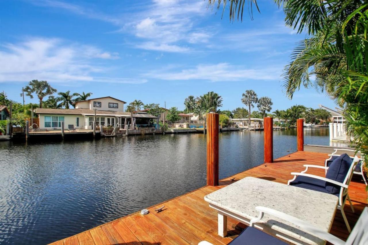 Wilton On The Water Courtyard And Heated Pool *