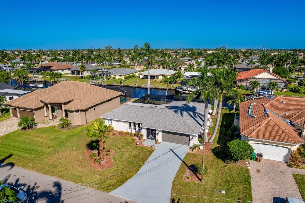 Waterfront With Private Pool! *