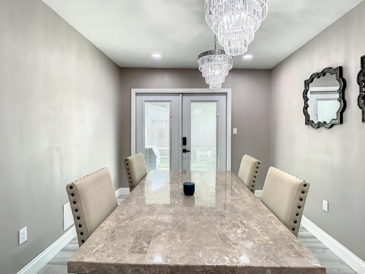Ami, Img, Dogsitting, Boats, Snorkeling, Fishing, Beach, Bikes, Golf, Hottub, Bbq, Srq Holiday home Bradenton