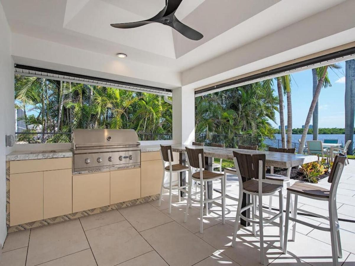 Secluded Bayfront Haven Holiday home