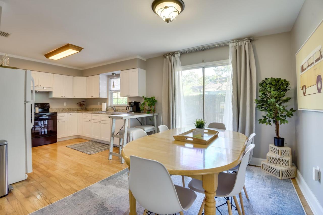 Pet-friendly - 3 Mi To Riverwalk! Holiday home *