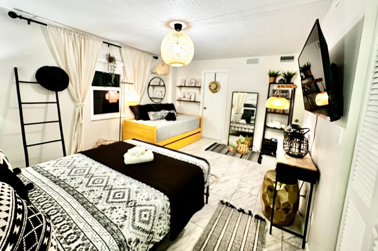 Oasis 601 Gorgeous Ocean Front Ocean View For 10 Sleeps Up To 15 Apartment Daytona Beach
