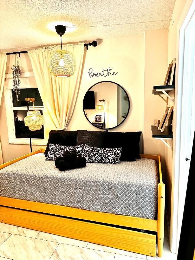 Oasis 601 Gorgeous Ocean Front Ocean View For 10 Sleeps Up To 15 Apartment Daytona Beach