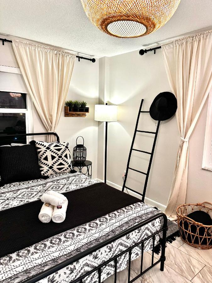 Oasis 601 Gorgeous Ocean Front Ocean View For 10 Sleeps Up To 15 * Daytona Beach