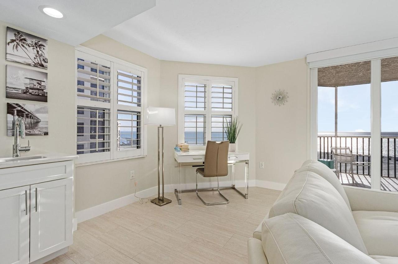 50 Shades Of White - Gullwing #805 - 6620 Estero Blvd Fort Myers Beach