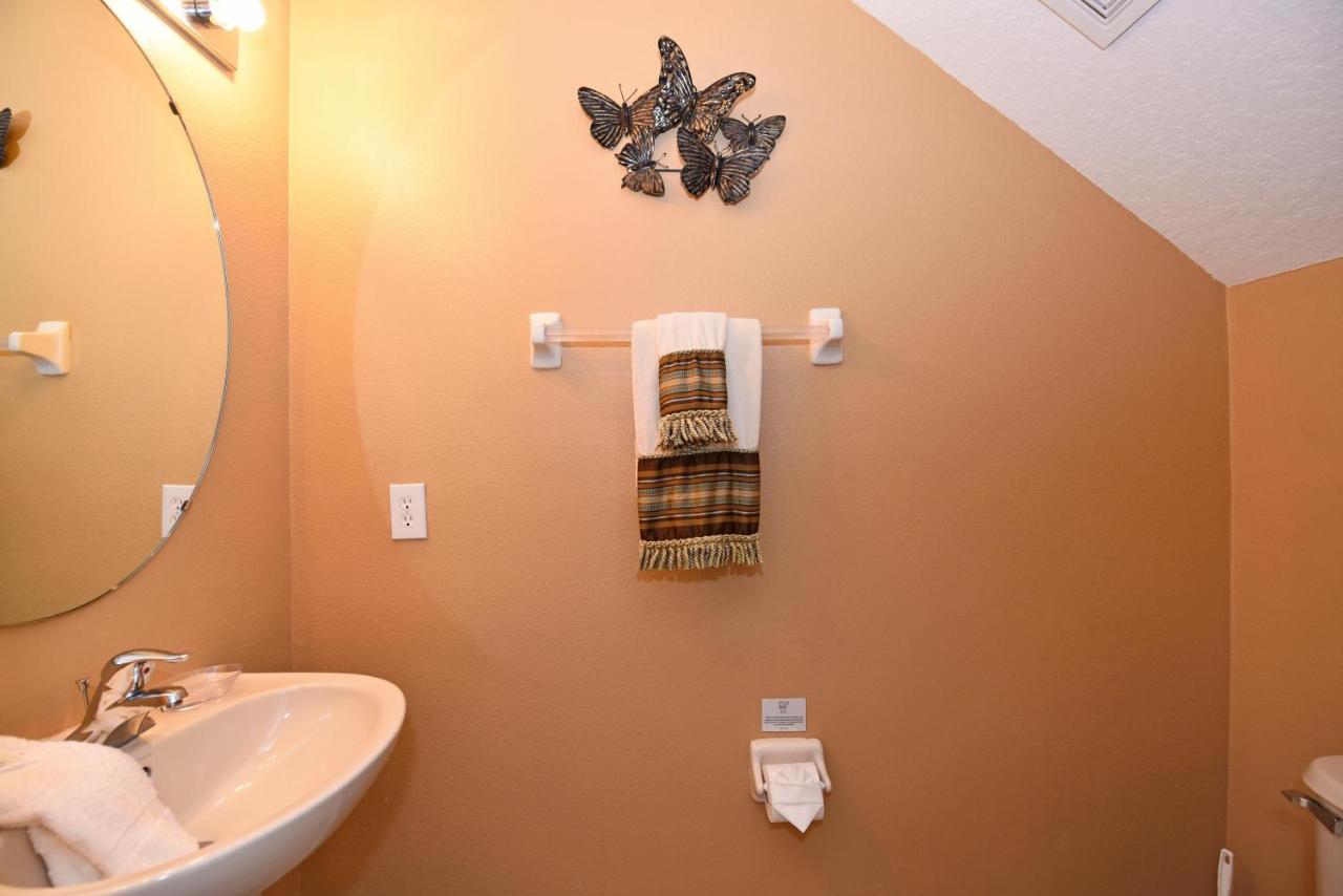 Holiday home Cozy W Private Pool, In Gated Near -130