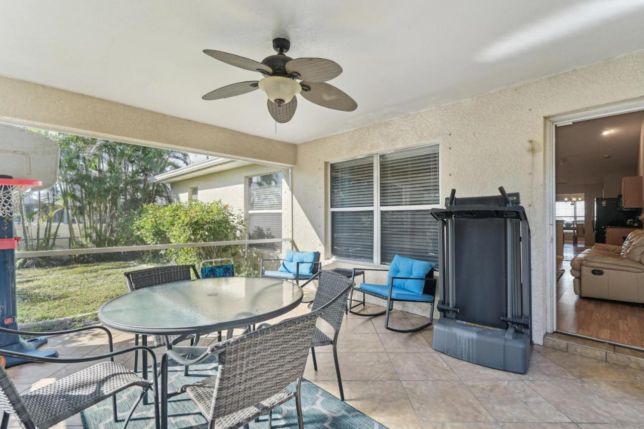 Pet-friendly Retreat With Screened Porch! Holiday home Cape Coral