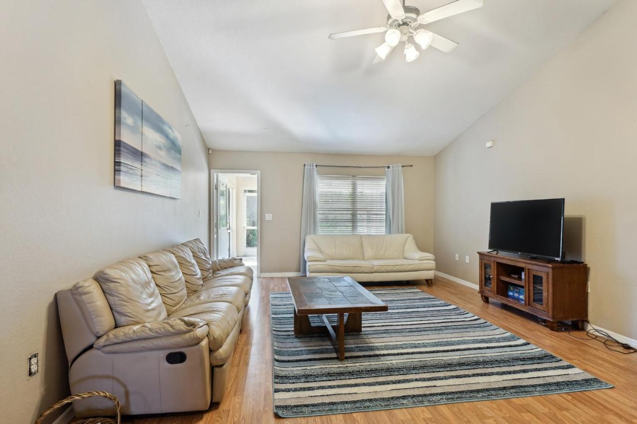 Pet-friendly Retreat With Screened Porch! Holiday home *