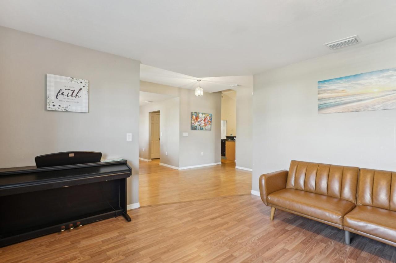 Pet-friendly Retreat With Screened Porch!