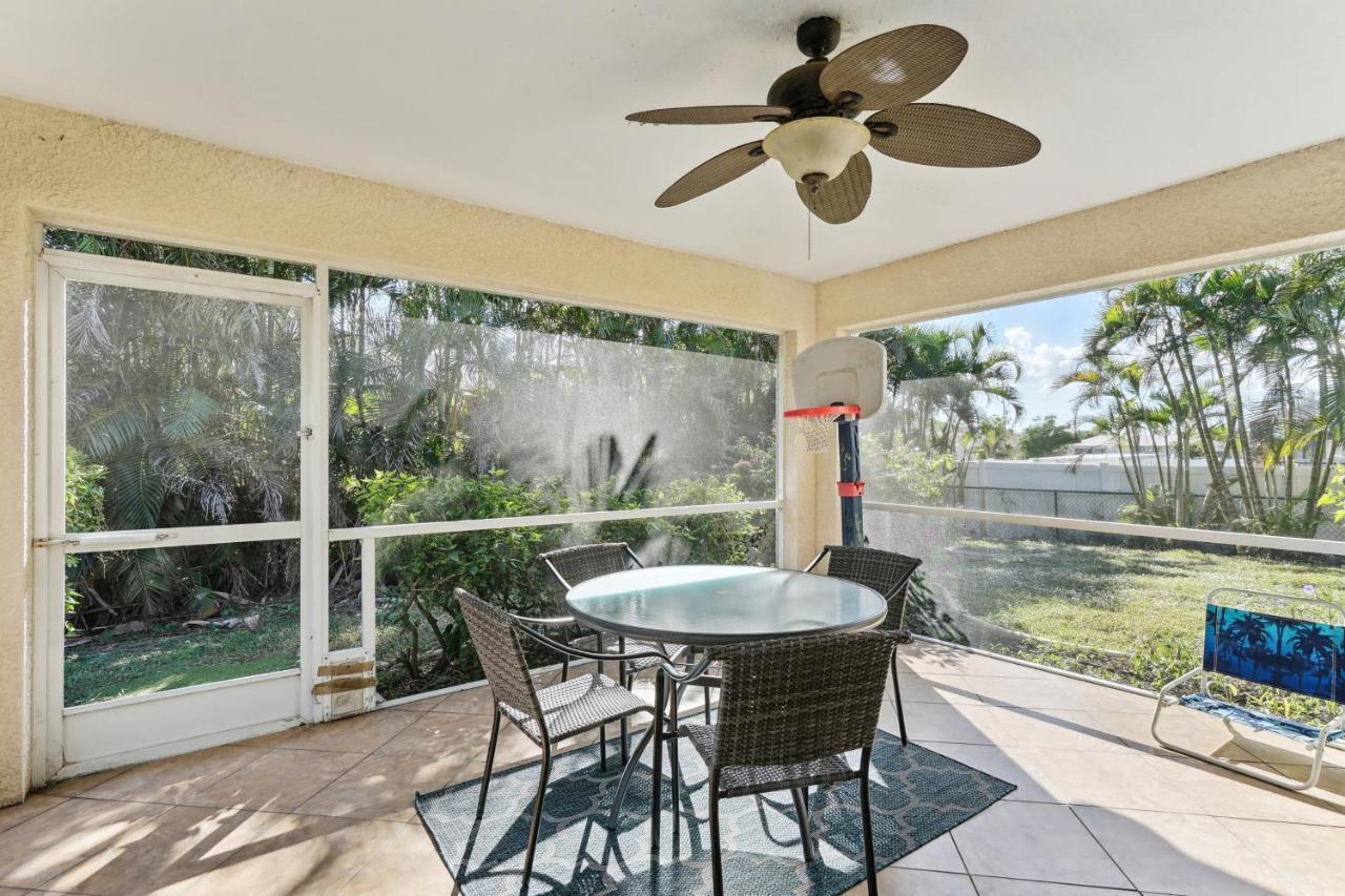 Holiday home Pet-friendly Retreat With Screened Porch!