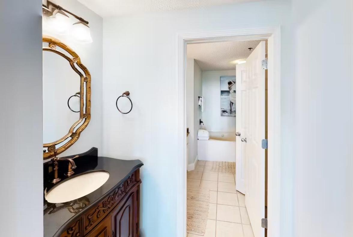 Palacio Unit 1102 * Pensacola