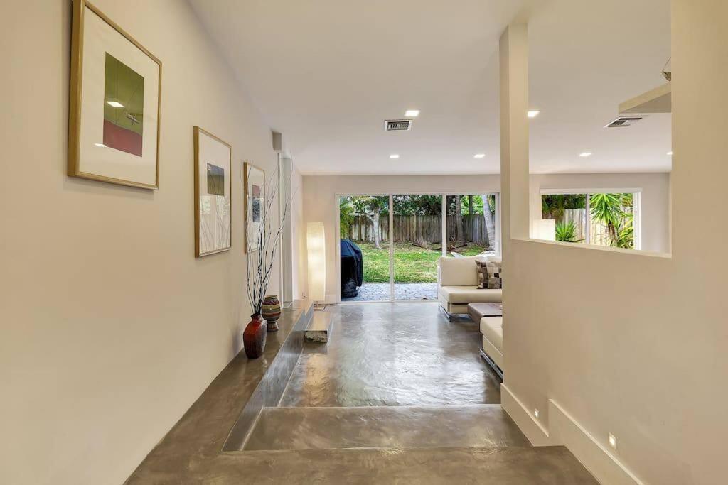 Fabulous W/outdoor Eden Mins From Holiday home
