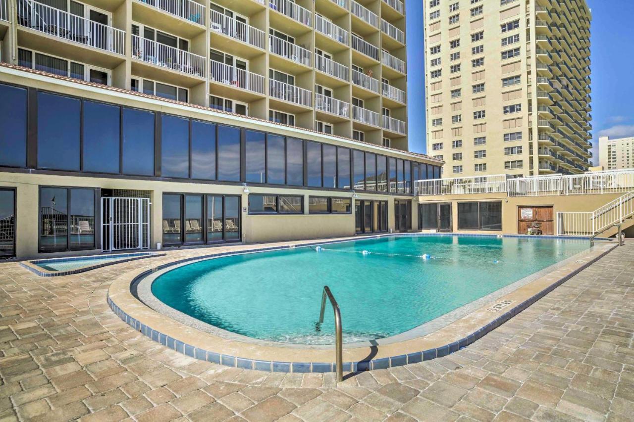 Apartment Breezy Daytona With Balcony And Views!