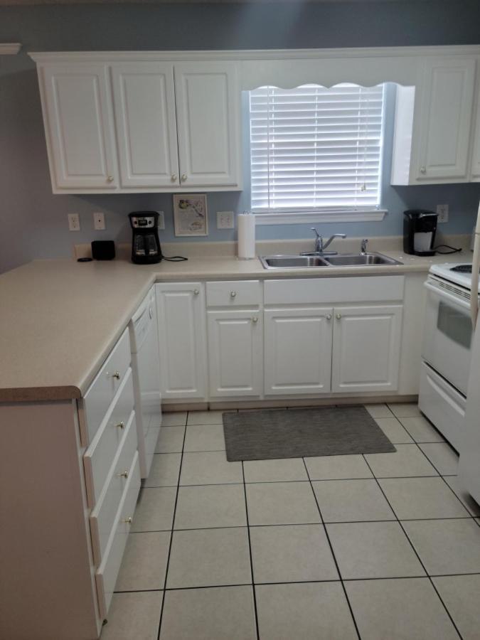 Venture Out 352 Amberjack Dr Comes With Golf Cart Holiday home