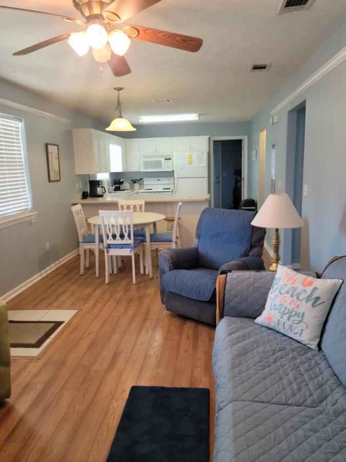 Venture Out 352 Amberjack Dr Comes With Golf Cart Holiday home