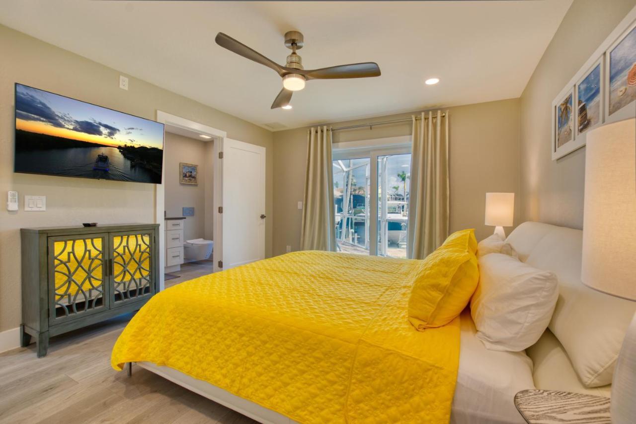 Vanity - 3 Beds - 3 Baths - 6 Guests - Gulf Access & Pool/spa - Incl.10% Off Boat * Cape Coral